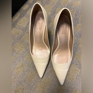 Womens pumps
